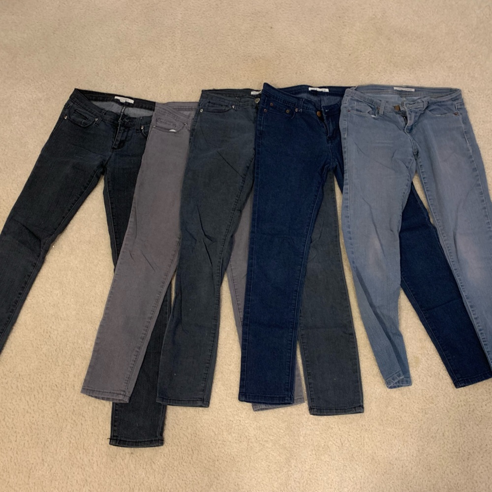 Size 26 F21 Jeans bundle